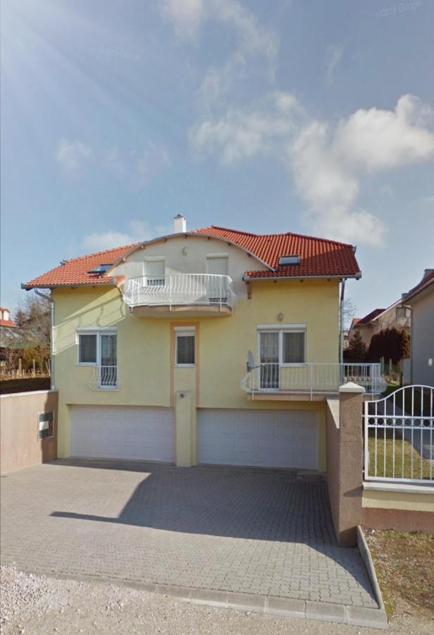 Boroka Apartman Хевіз Екстер'єр фото