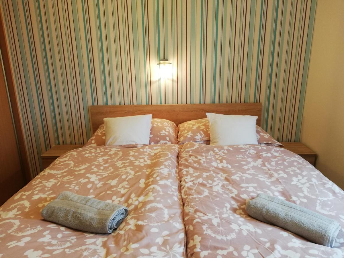 Boroka Apartman Хевіз Екстер'єр фото