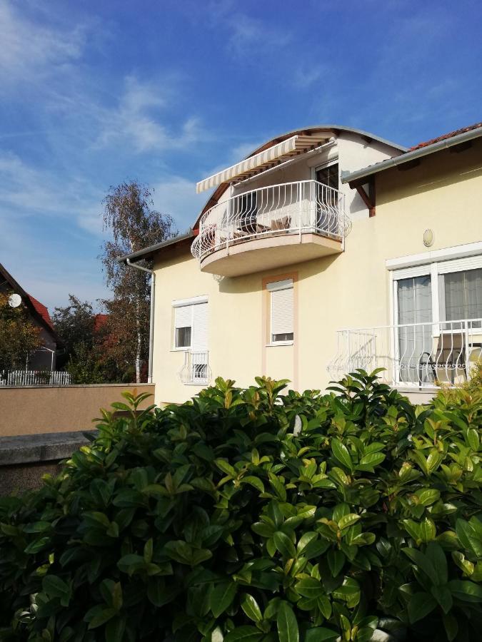 Boroka Apartman Хевіз Екстер'єр фото